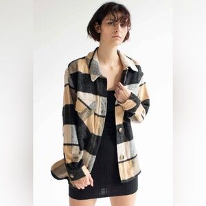 Ashley By 26 International Black and Tan Outerwear Small Shacket